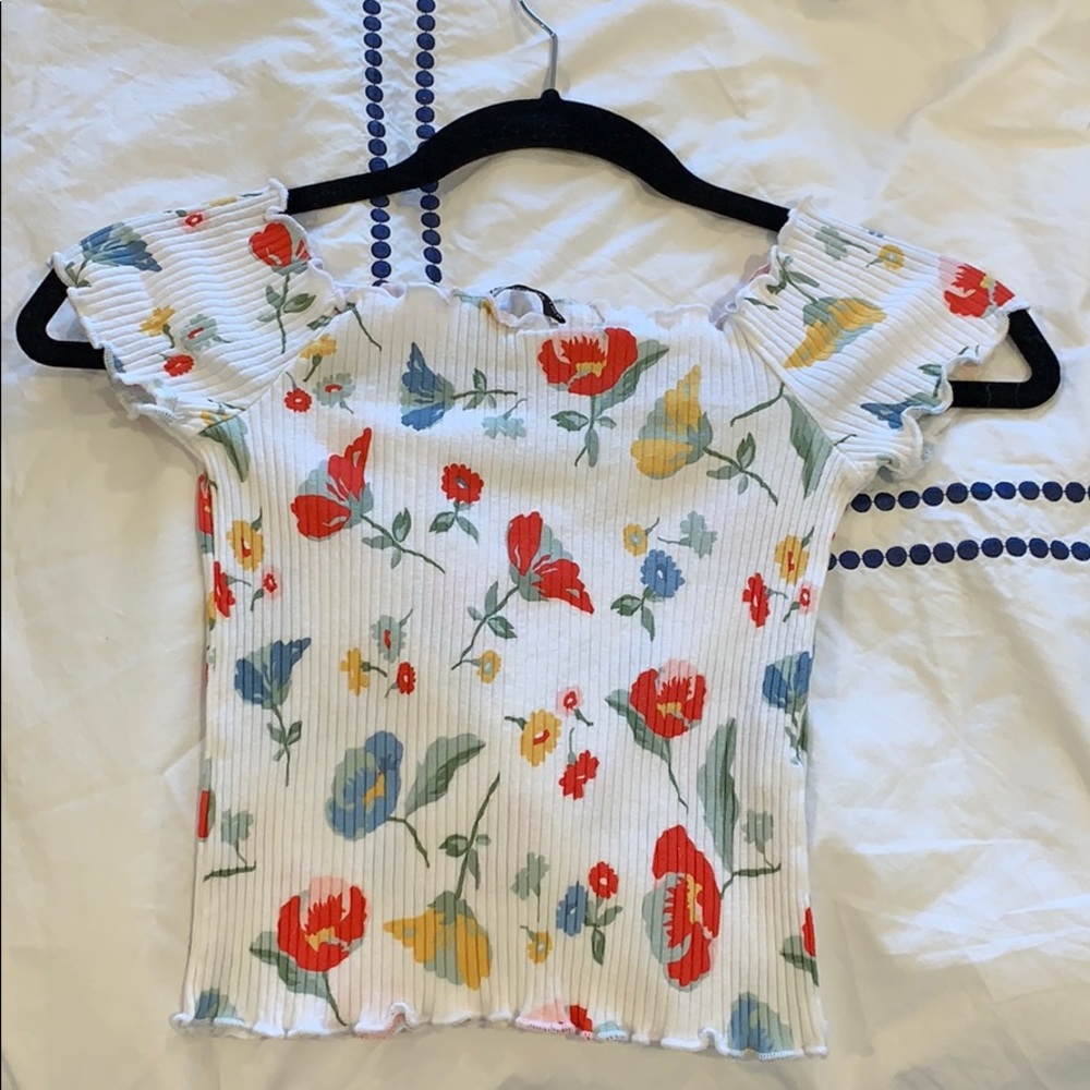 White off the shoulder floral tee